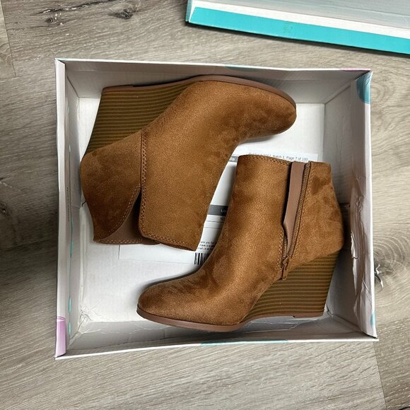 SODA Mid-Ankle Bootie Size 6.5 - Picture 2 of 7